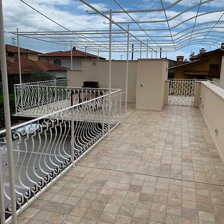 Appartamento Capezzano Pianore